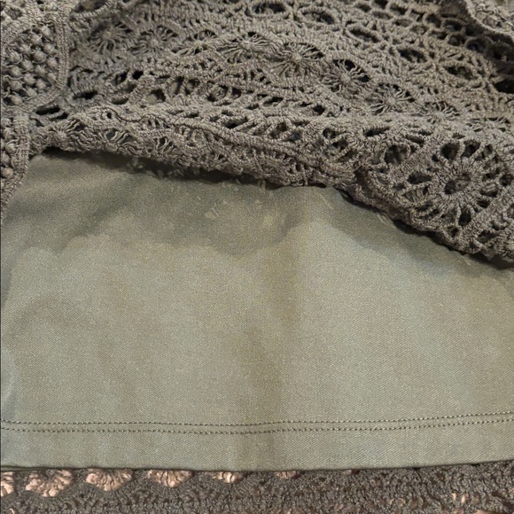 Christopher & Banks green fully lined crochet tank top size L - Picture 6 of 6